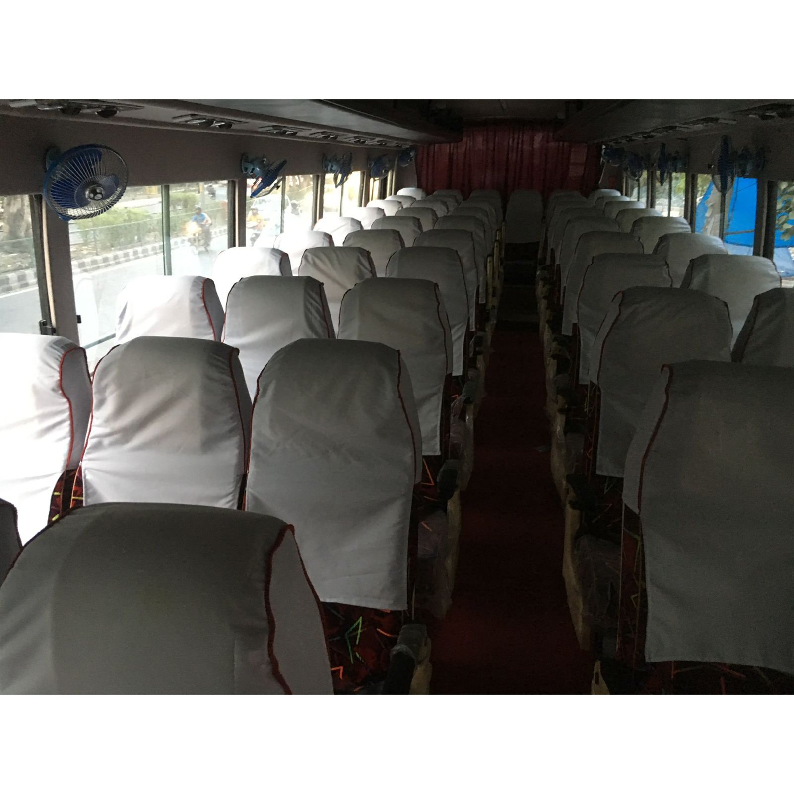 51-seater-deluxe-bus/4.jpg