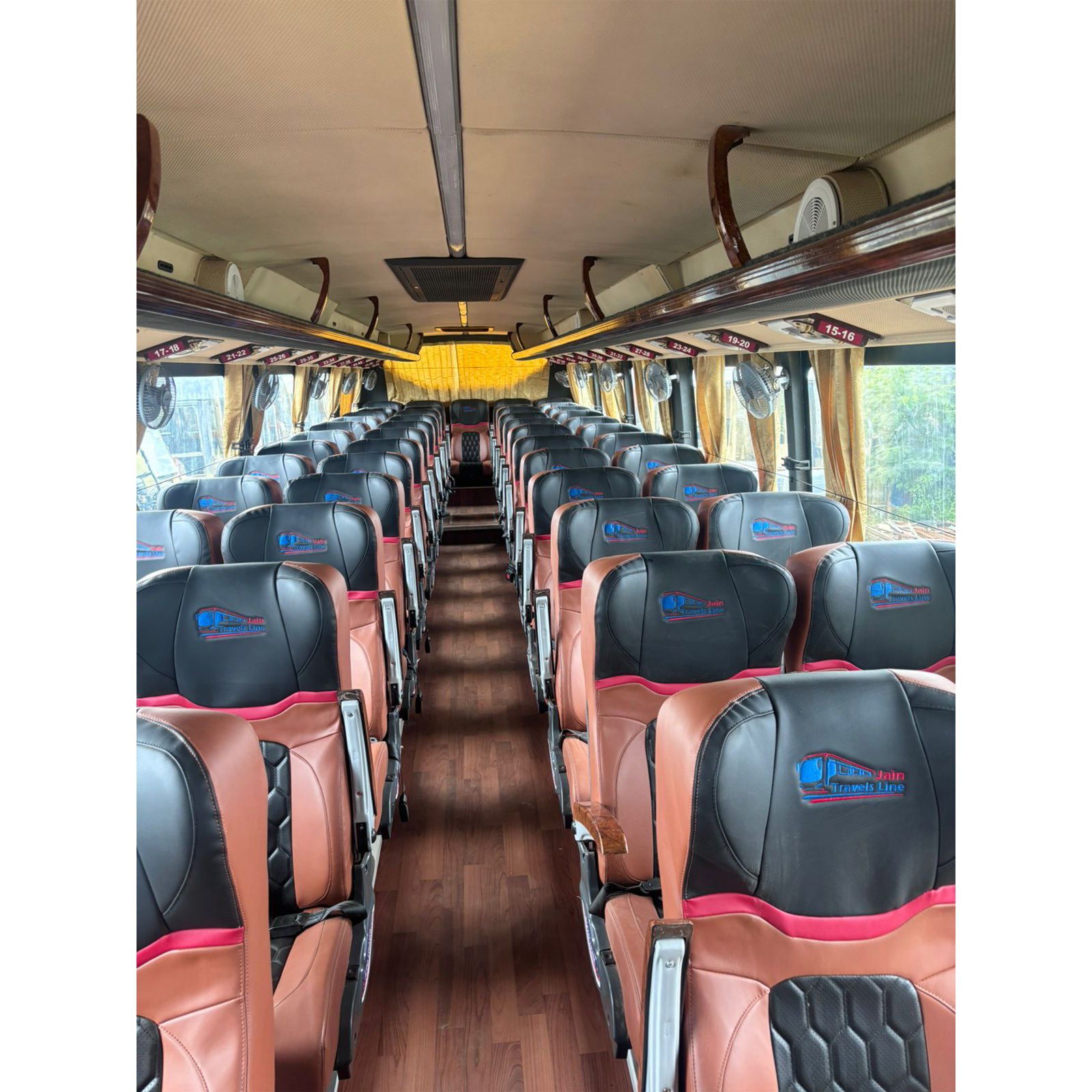 53-seater-luxury-bus/3.jpg